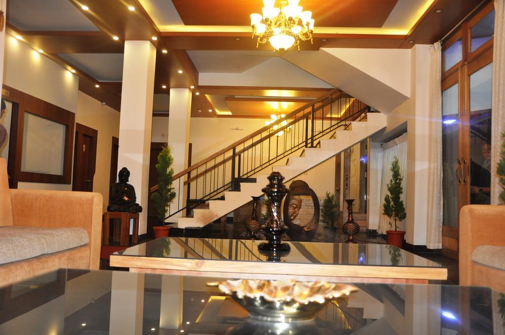 Hotel The Golden Crest Gangtok Exterior foto